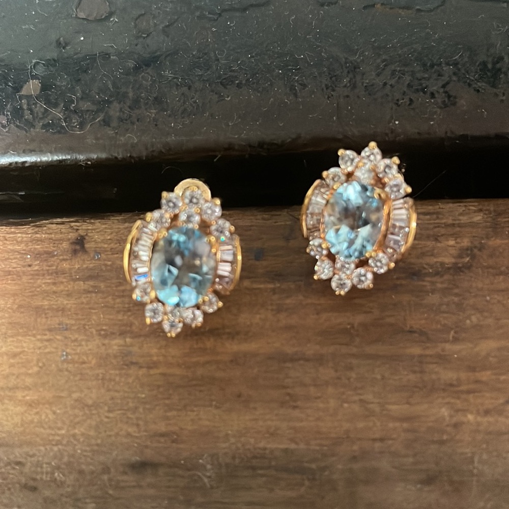 Beautiful NEW blue topaz and CZ earrings